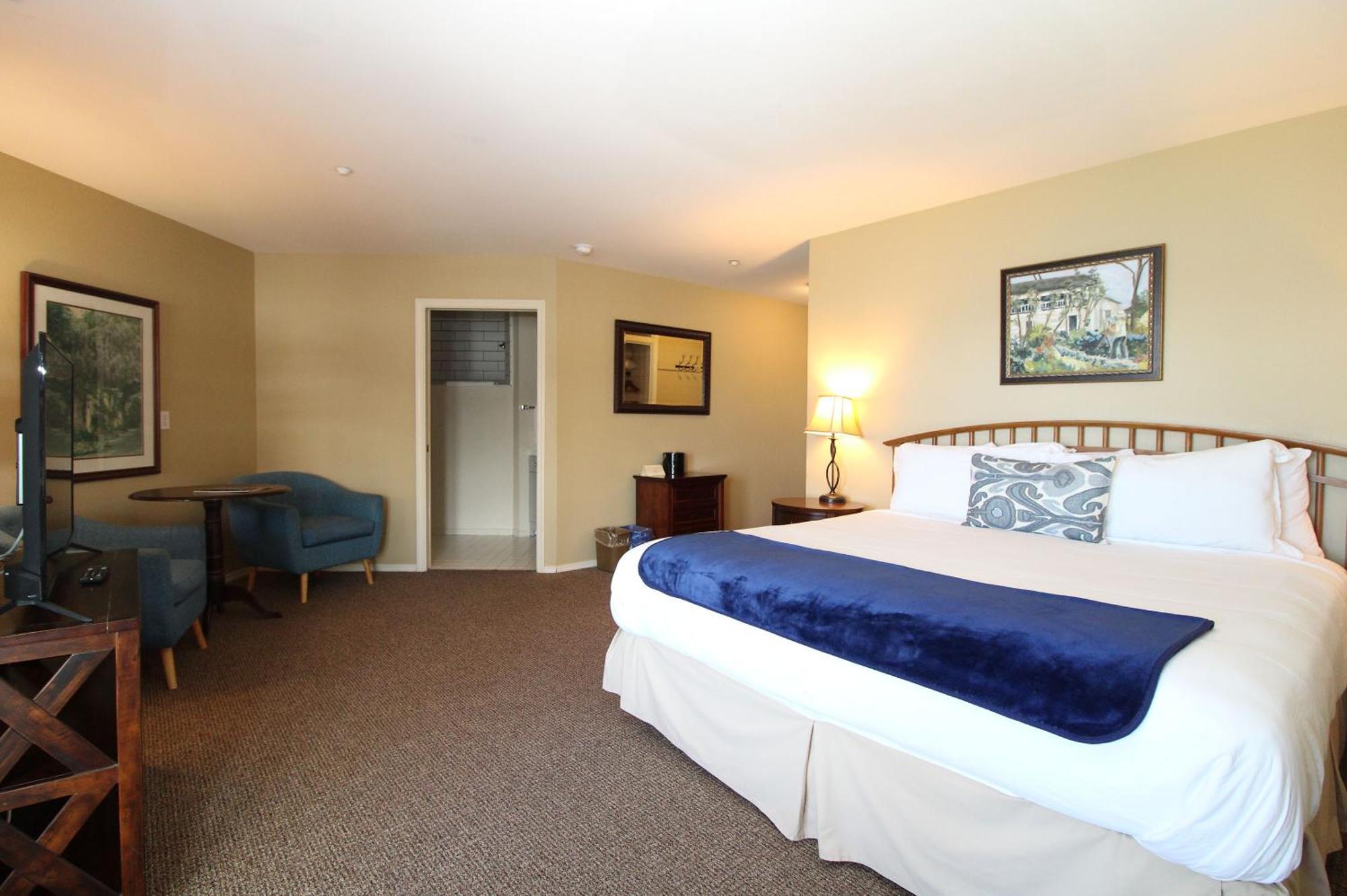 Back Bay Hotel 3*