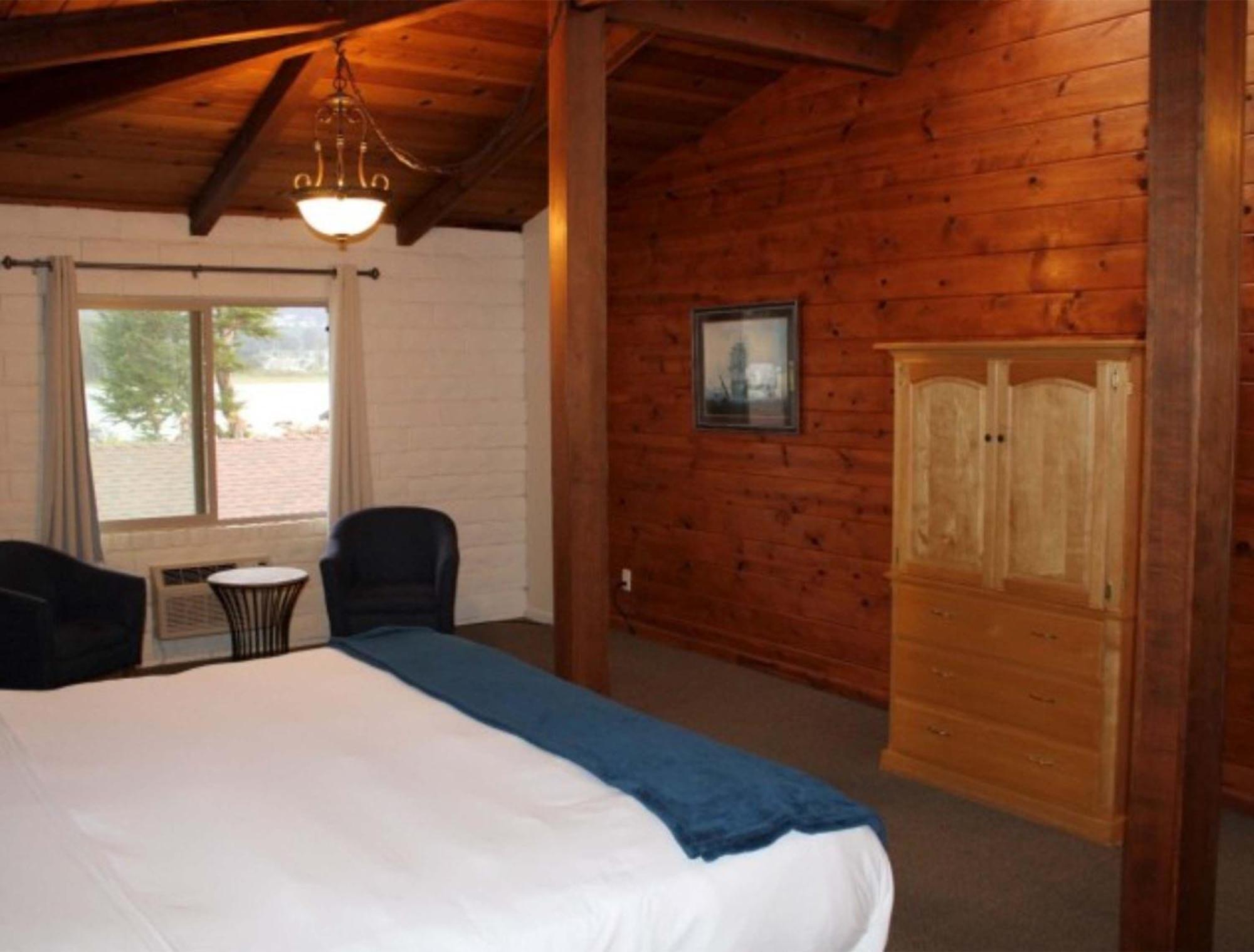 Hotel Back Bay 3*
